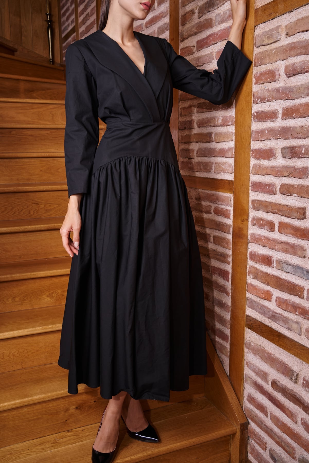 nancy v-neck midi dress